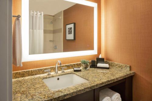 2 bedrooms, 3 beds