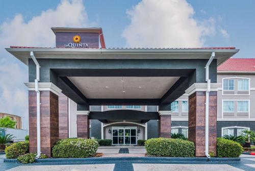 La Quinta Inn & Suites by Wyndham Tomball