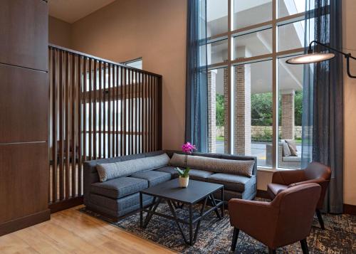 Hyatt Place Austin Lake Travis/Four Points - image 3