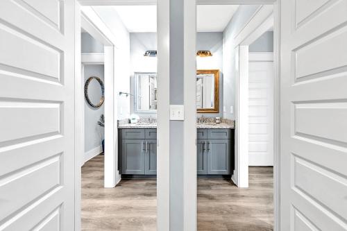 Sandy Cheeks by RealJoy Vacations - image 10