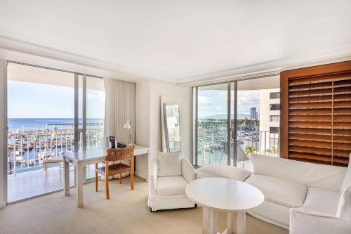 Hilton Vacation Club The Modern Honolulu