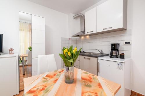 Apartments Manuela 4