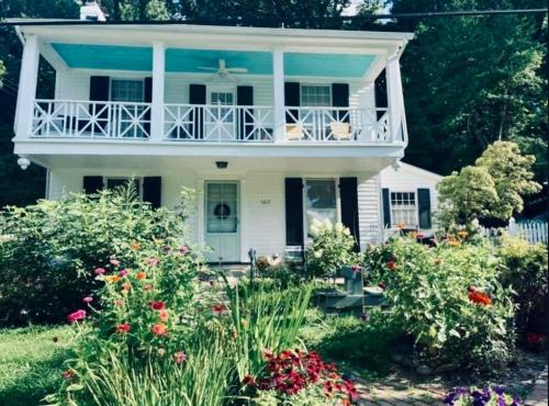 B&B Baltimore - House on the Gwynns Falls - Bed and Breakfast Baltimore