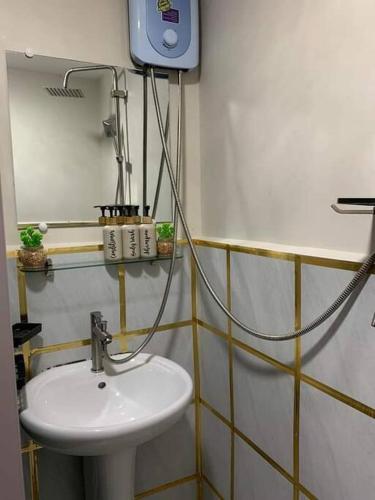 Mister Ghrays Hub Mister Ghrays Hub