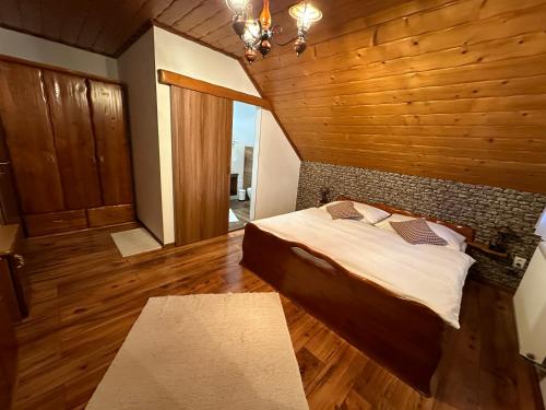 Deluxe Double Room with Bath