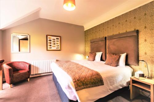The Lamplighter Dining ~ Rooms - image 6