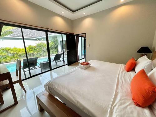 Modern 2 bedroom Pool in Layan