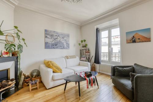 Stunning & warm flat in the 11th - Parmentier, París