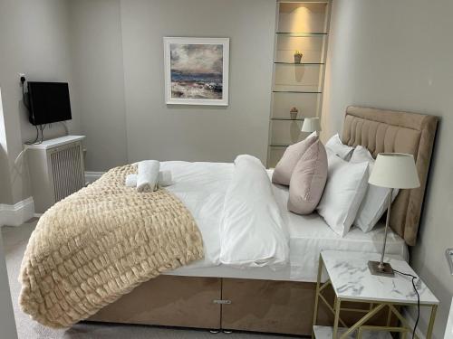 Falcon Group Great Cumberland Place - image 3