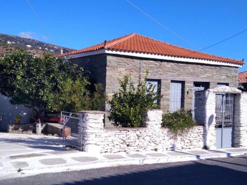 Το πέτρινο, Άνδρος,Μεσαριά gîte à louer Mesariá