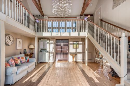 Luxurious, Fabulous, Fun, Contemporary Suite in Retreat Centre, Salisbury (foto 7)
