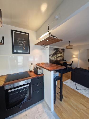 廚房, Chez Valérian, gare de Chantilly (Chez Valerian, gare de Chantilly) in 尚特莉