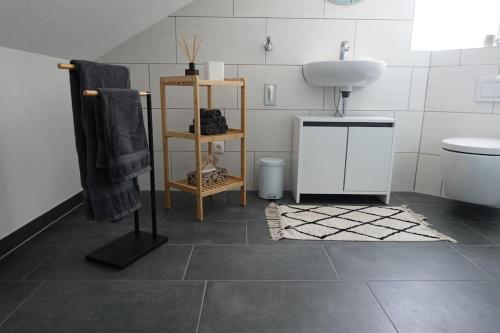 Ruhige Ferienwohnung in der Kernstadt Laubach in 勞巴克