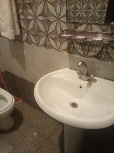 Go Guest House Lahore - image 7