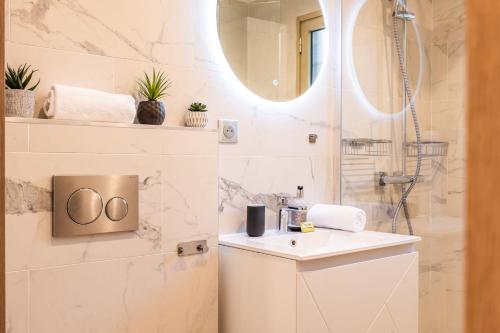 RARE ! Studio with terrace 5min walk to the Palais, Cannes (photo 9)