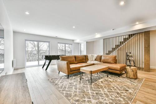 The Glam Shack - Golf, Ski, Spa in Saint-Faustin-Lac-Carré (QC)