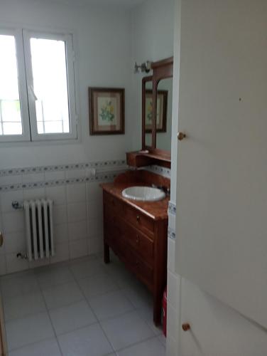 Three-Bedroom House image 10
