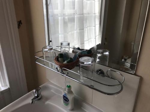 The Apple House - image 12