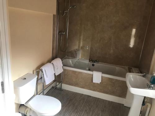 The Apple House - image 6