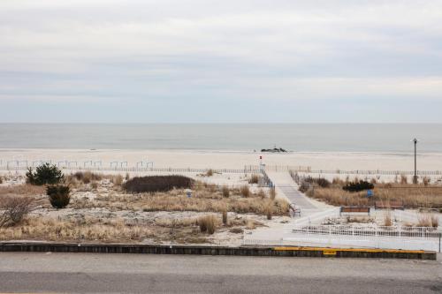 535155893 ICONA Cape May