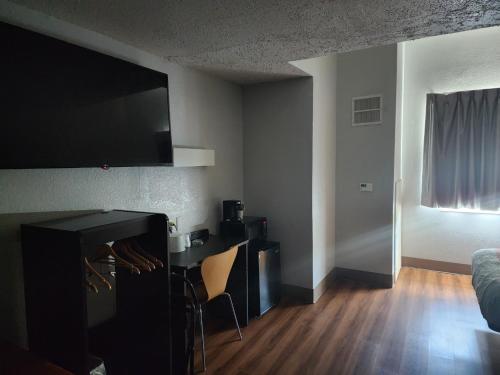 Motel 6-Biloxi MS - Beach - image 2