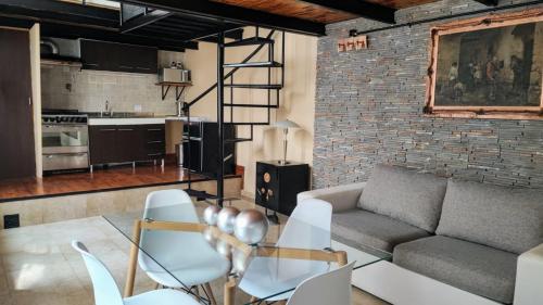 Departamento con patio en excelente ubicación en Belgrano