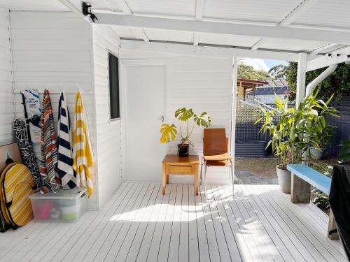 50 meters to the beach Hargraves Beach Cottage in Noraville