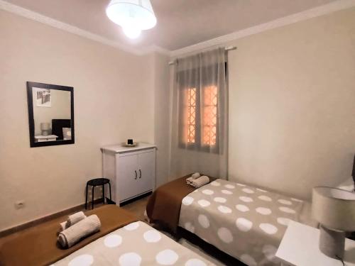 Los Albatros, Isla Canela