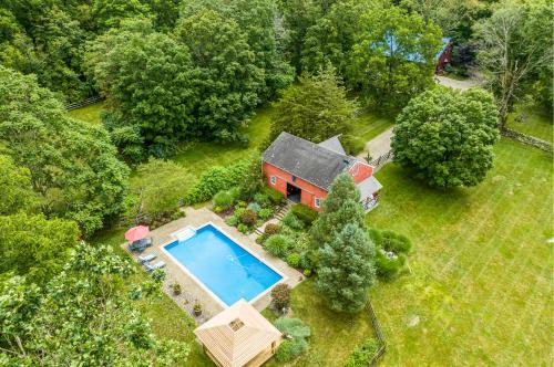 Summer Rental Magical Converted Barn & Pool House