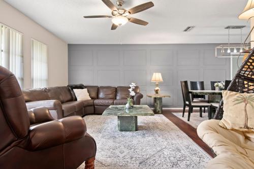 Jerrys Gem! Beautiful private pool home near Anna Maria Island! in Bradenton, USA