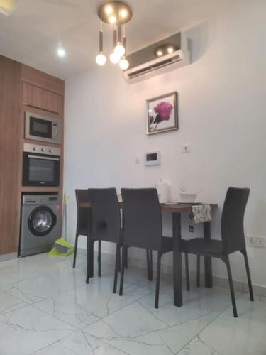 Chiq 2 bedroom Apartment for Rent #101