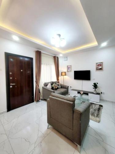 Chiq 2 bedroom Apartment for Rent #101