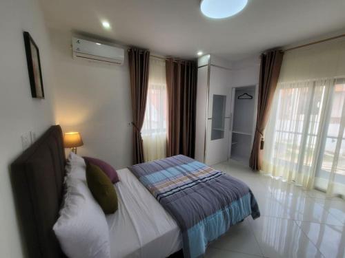 Chiq 2 bedroom Apartment for Rent #101