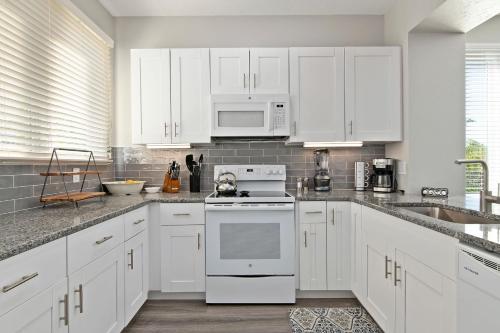 The Tree House! Beautiful townhome in Longboat Key with great amenities surrounded by nature! in Longboat Key (FL)