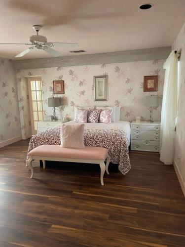 Miracle Springs Resort and Spa in Desert Hot Springs (CA)