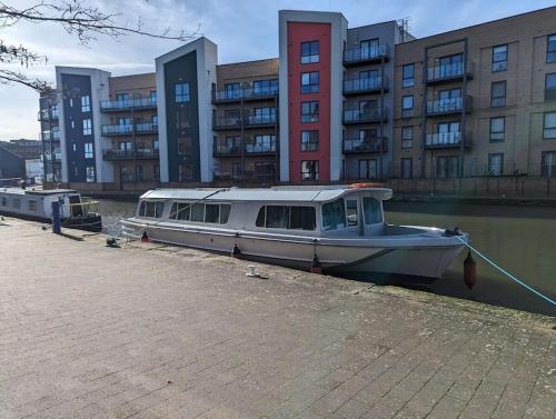 Unique Boat in Chelmsford city - Hotel - Chelmsford