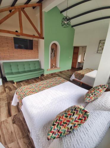 2 double beds, 1 sofa bed