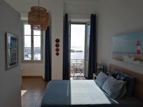 Aegina Port Apt 3
