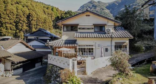 Okawachiyama LODGE - Village of the Secret Kilns!