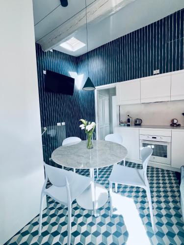 About Italy Holiday Rooms and Apartments 1