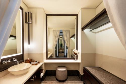 Serai Room image 3