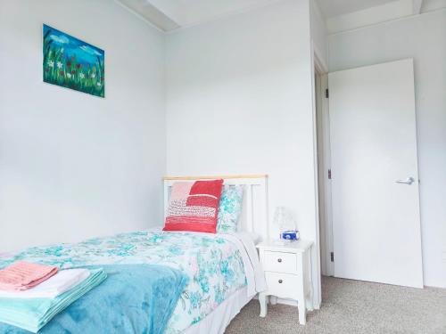 Sunny Cosy Rooms in Auckland Nice Garden Bush View