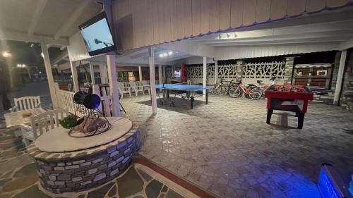 Diaporos Hotel - image 3