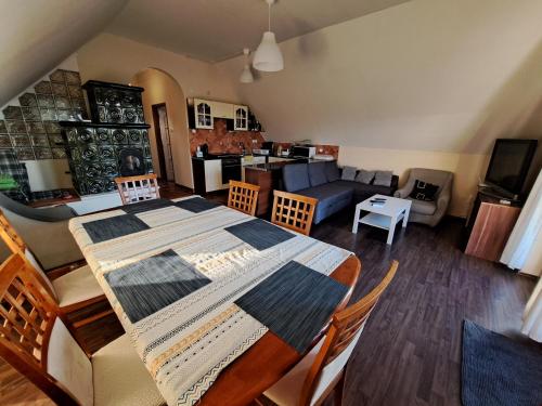Berek Vendégház Fonyód (Berek Vendeghaz Fonyod) in ฟอนยอด