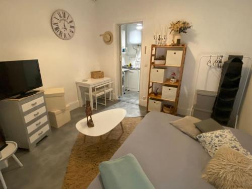 Studio cosy proche centre (CDG) - Location saisonnière - Charleville-Mézières