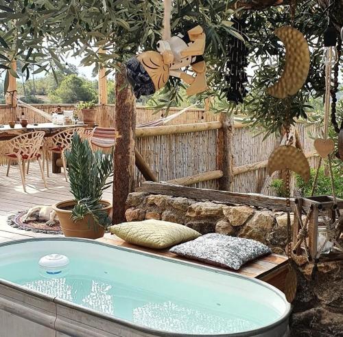 Casa Utopia in Miravet