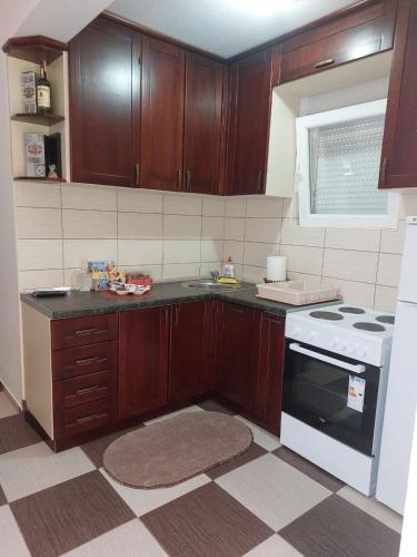 Apartmani “Dunja” in كامينارى