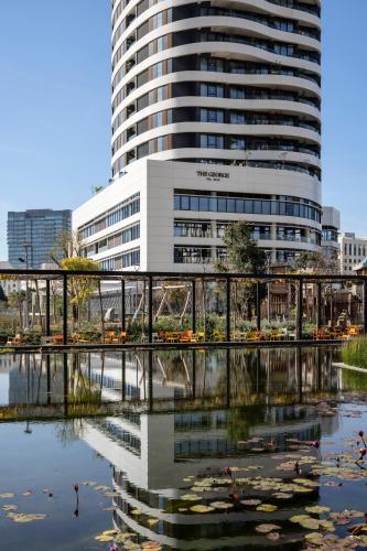 Exterior view of The George Tel Aviv