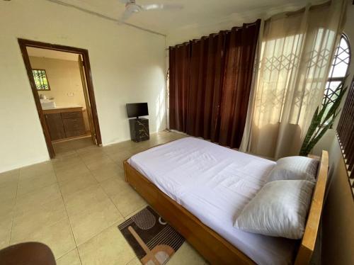 Cozy 2 Bedroom Peduase Valley Resort View Apartment
