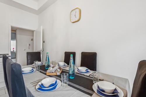Konyha, Zentrale Lage ... Ideal für Geschäftsleute, Monteure, Familien...3 Zimmer, Wlan, SmartTV (Zentrale Lage ... Ideal fur Geschaftsleute, Monteure, Familien...3 Zimmer, Wlan, SmartTV) in Mettmann